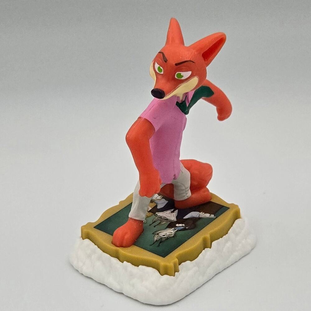 Zootopia 2 Nick Wilde Disney 2025 McDonald's Happy Meal Toy
